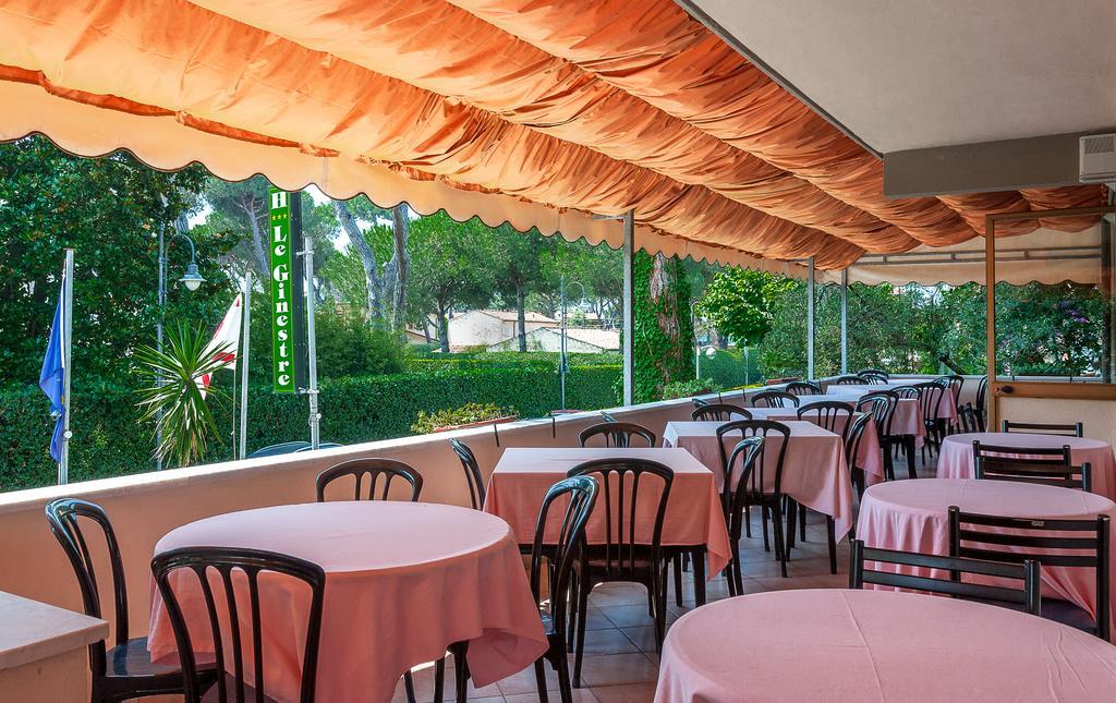 Hotel Le Ginestre Лидо Ди Камайоре Екстериор снимка